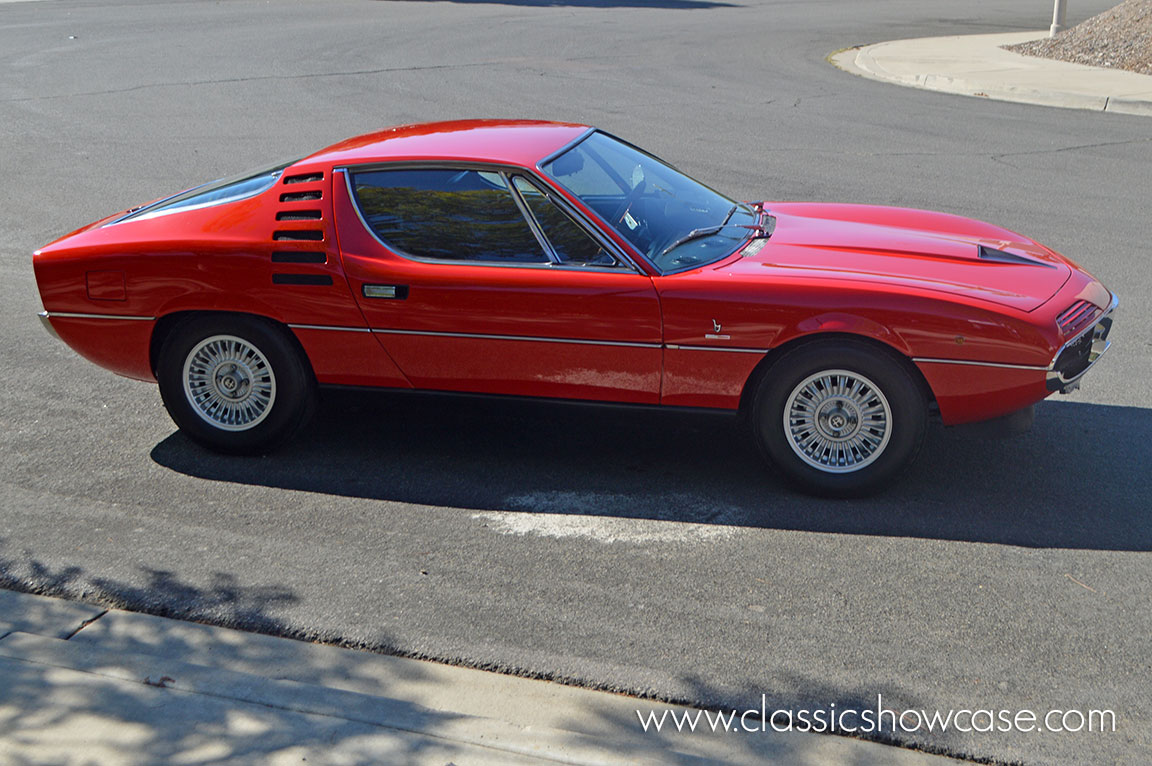 1971 Alfa Romeo Montreal (by Bertone)