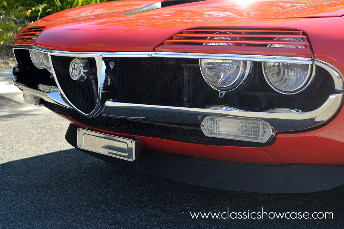 1971 Alfa Romeo Montreal (by Bertone)