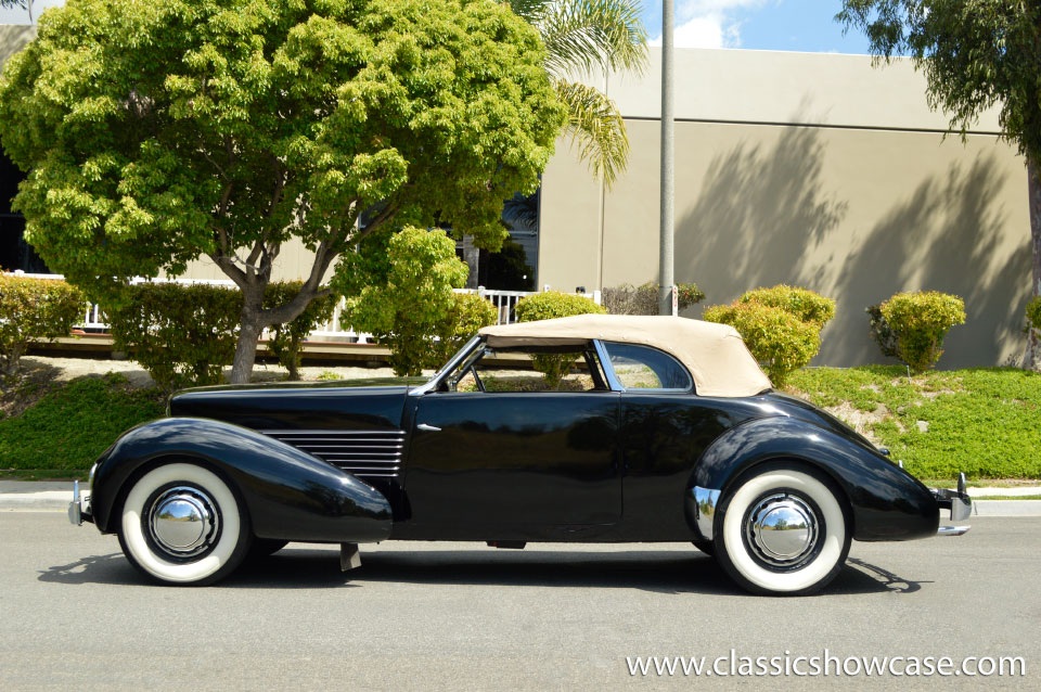 1937 Cord 812 Phaeton