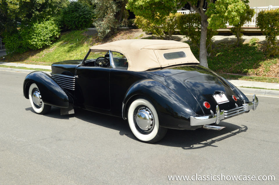 1937 Cord 812 Phaeton