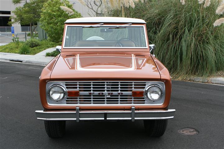 1977 Ford Bronco U100 Ranger 4x4 Sport Wagon