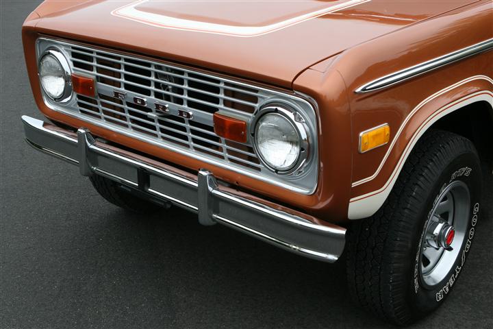 1977 Ford Bronco U100 Ranger 4x4 Sport Wagon