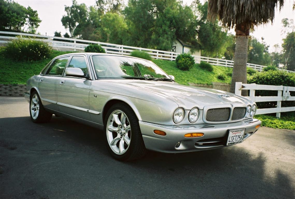 2001 Jaguar XJR Sedan