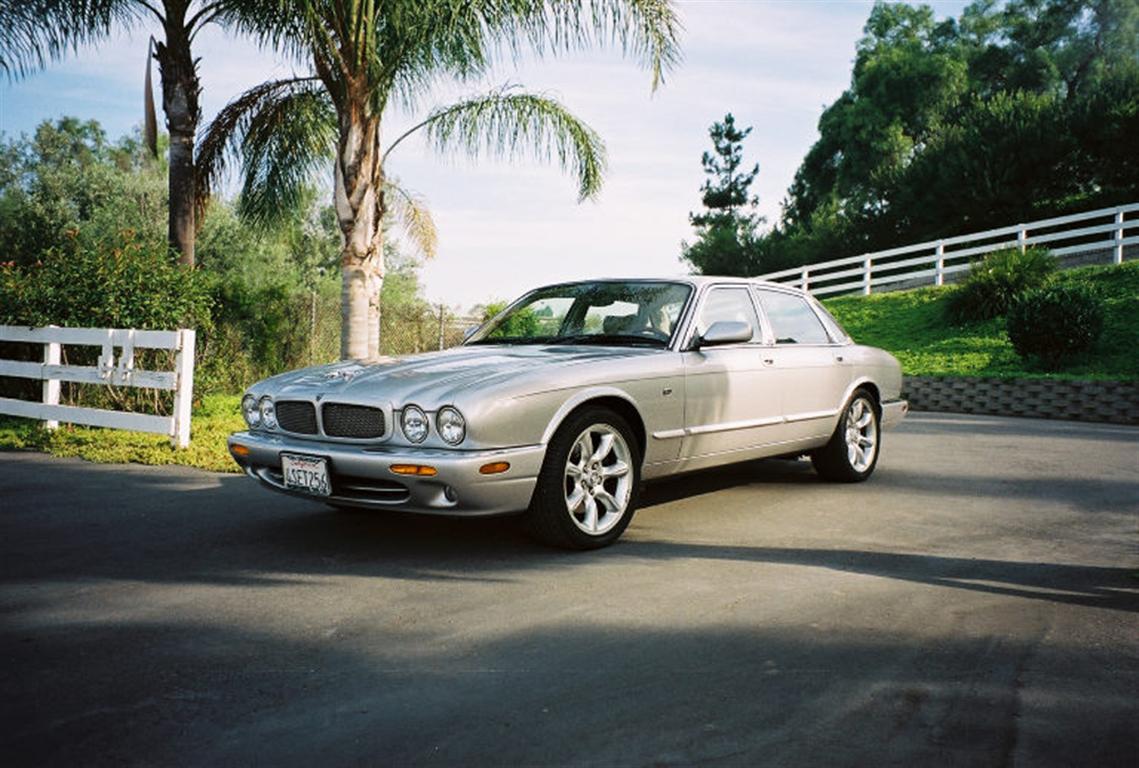 2001 Jaguar XJR Sedan