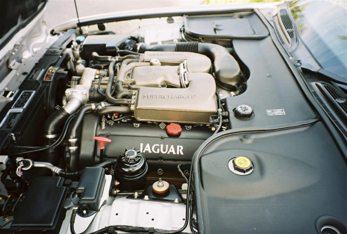 2001 Jaguar XJR Sedan