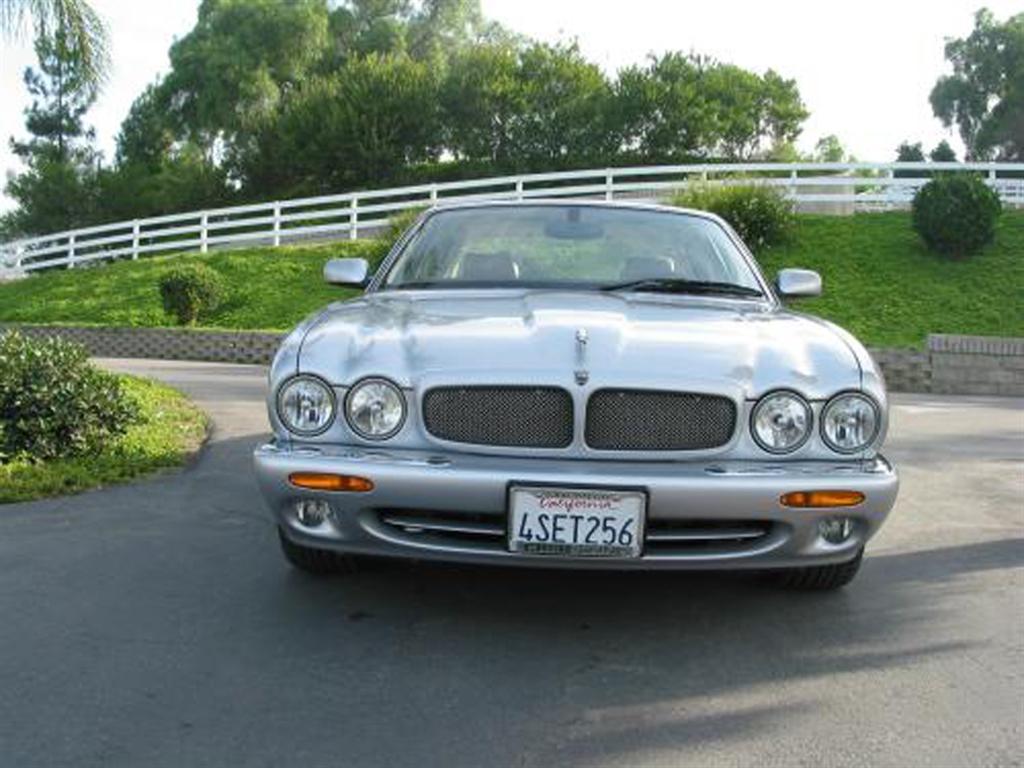 2001 Jaguar XJR Sedan