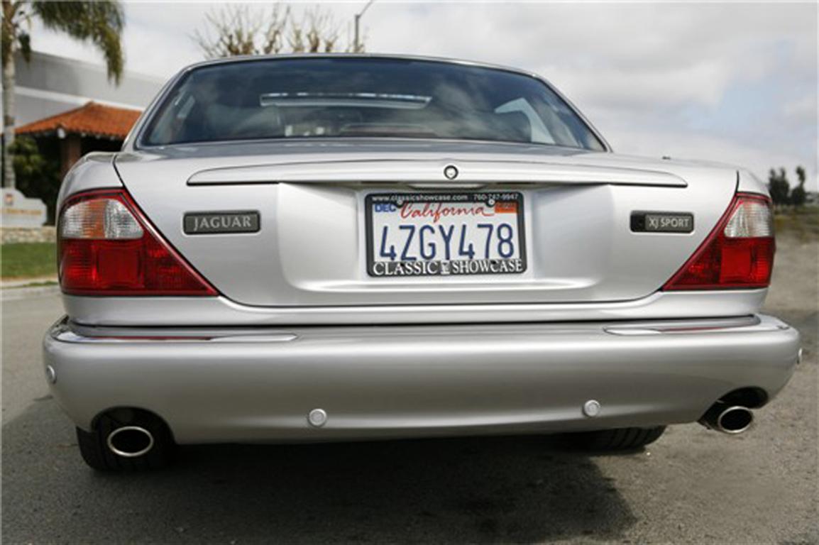 2003 Jaguar XJ8 Sport Sedan