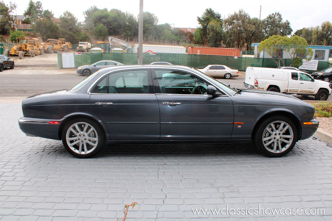 2004 Jaguar XJR Sport Sedan