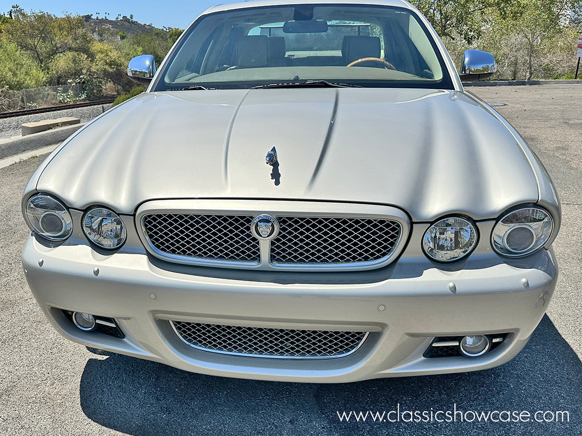 2009 Jaguar XJ Vanden Plas 4.2 Sedan