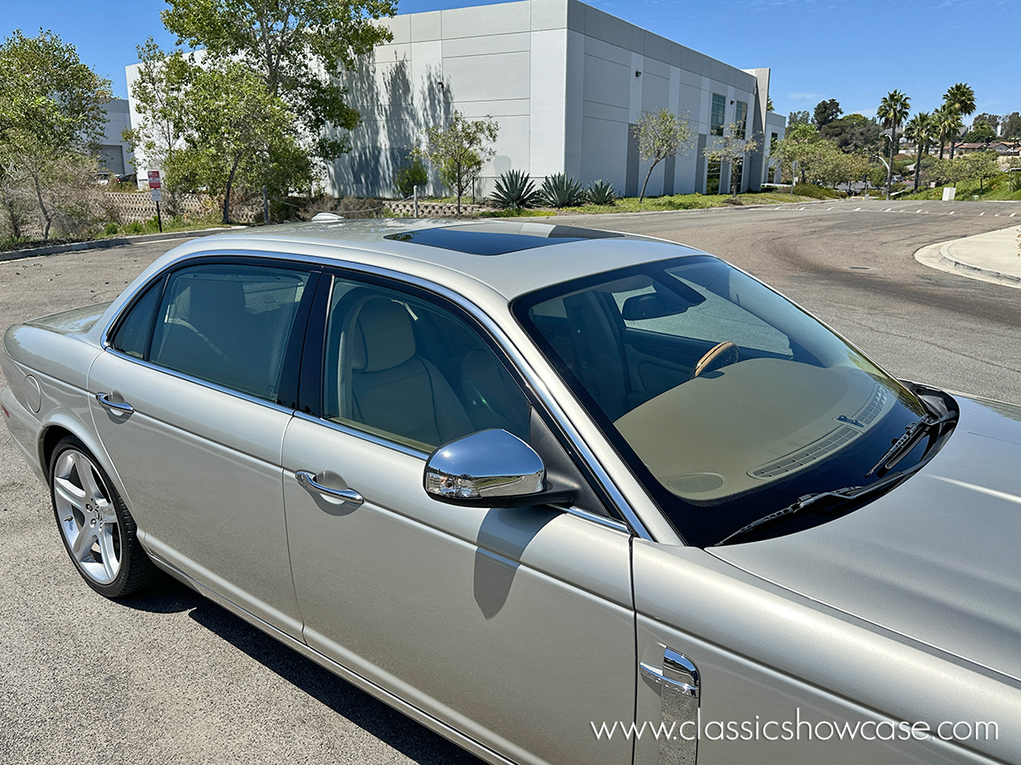 2009 Jaguar XJ Vanden Plas 4.2 Sedan