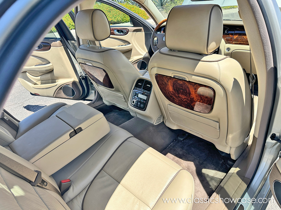 2009 Jaguar XJ Vanden Plas 4.2 Sedan