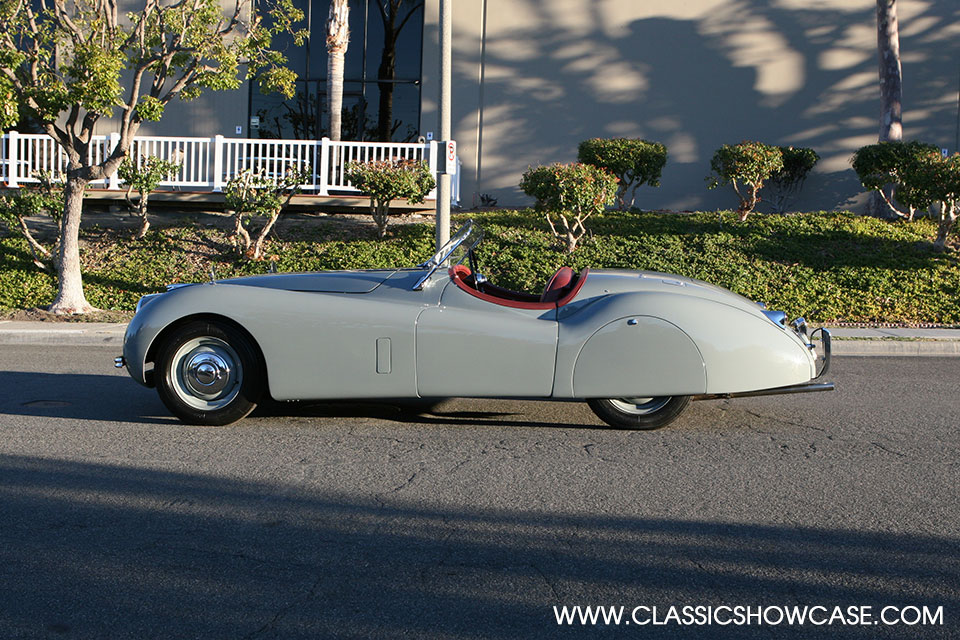 1952 Jaguar XK-120 3.4 Roadster