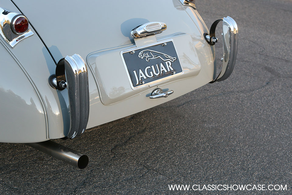 1952 Jaguar XK-120 3.4 Roadster