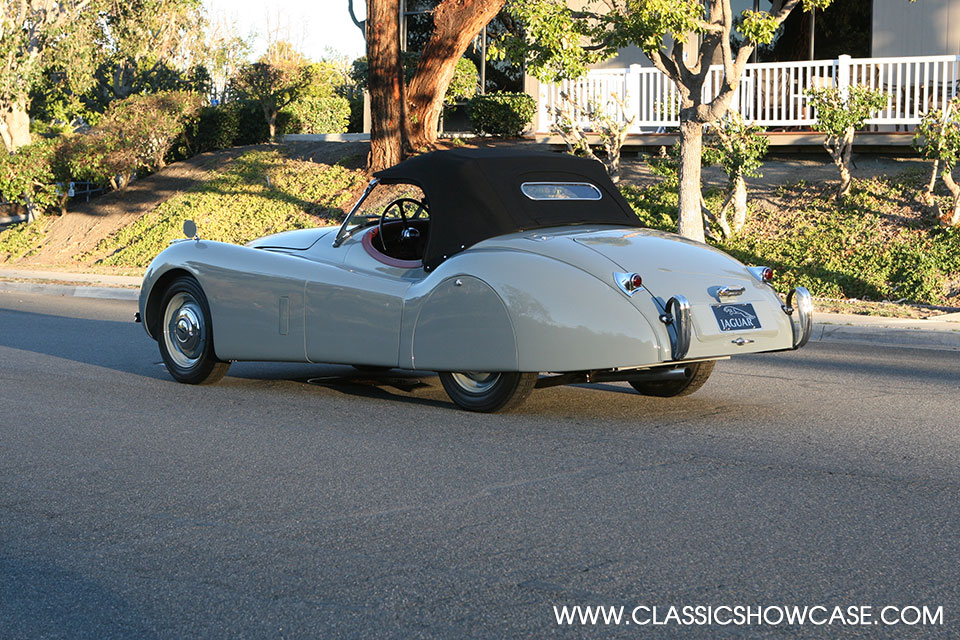 1952 Jaguar XK-120 3.4 Roadster