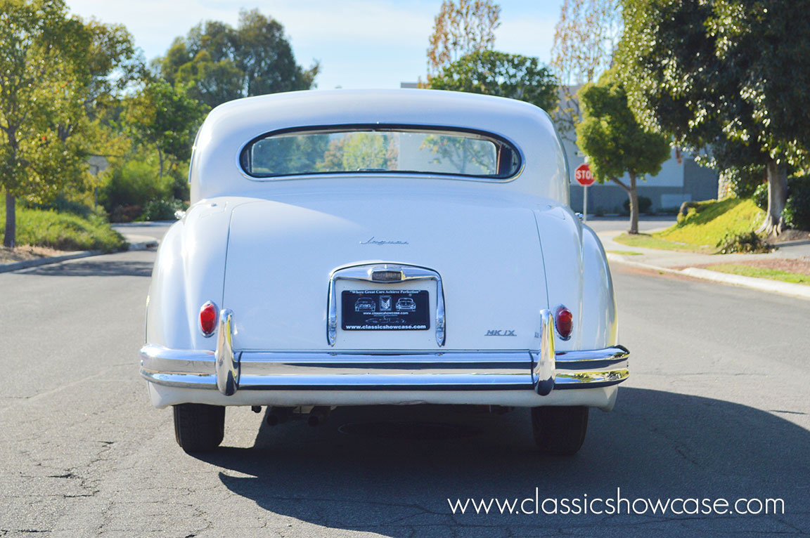 1959 Jaguar Mark IX 3.8 Saloon