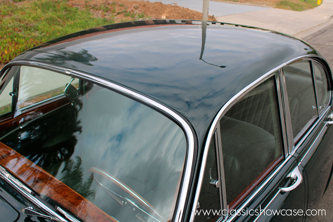 1960 Jaguar Mark II 3.8 Sedan