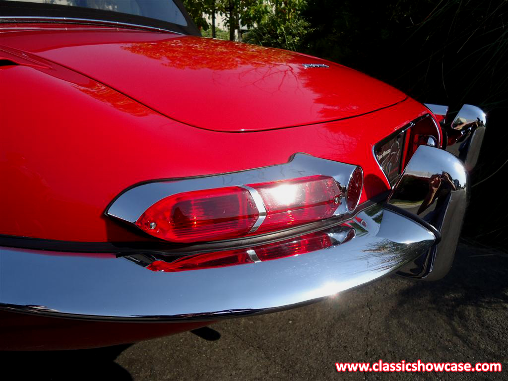 1961 Jaguar XKE 3.8 OTS, Outside Bonnet Latch