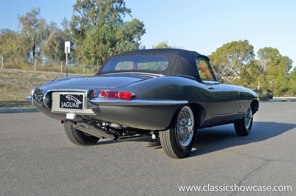 1961 Jaguar-XKE Series 1 3.8 OTS, Outside Bonnet Latch