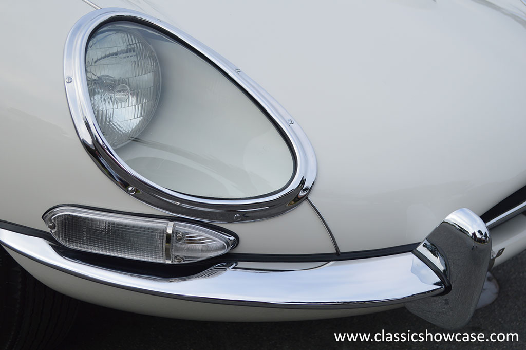 1961 Jaguar XKE Series 1 3.8 OTS, Outside Bonnet Latch