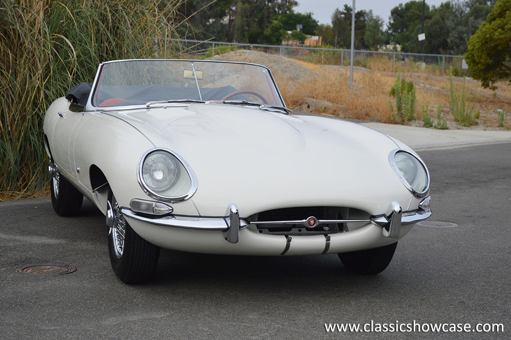 1961 Jaguar XKE Series 1 3.8 OTS, Outside Bonnet Latch