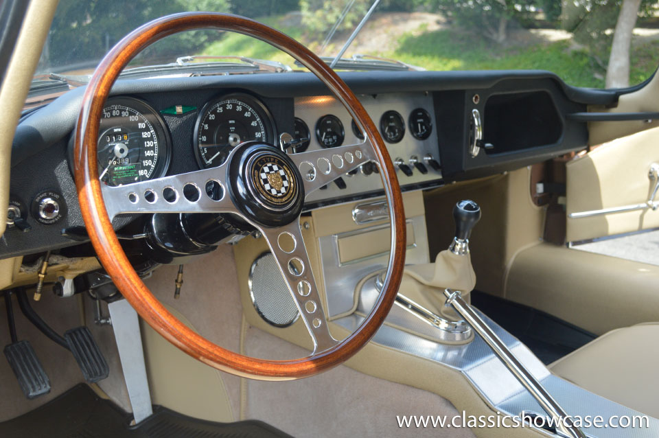 1961 Jaguar XKE Series 1 3.8 OTS, Outside Bonnet Latch