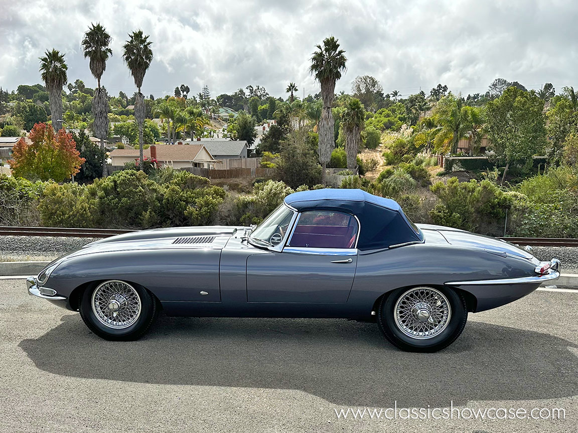 1961 Jaguar-XKE Series 1 3.8 OTS, Outside Bonnet Latch