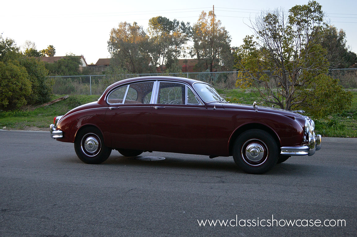 1962 Jaguar MK II 3.4 Sedan