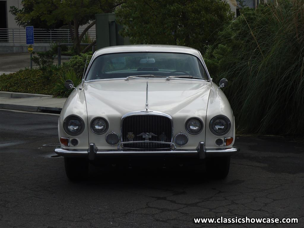 1965 Jaguar Mark X Sedan