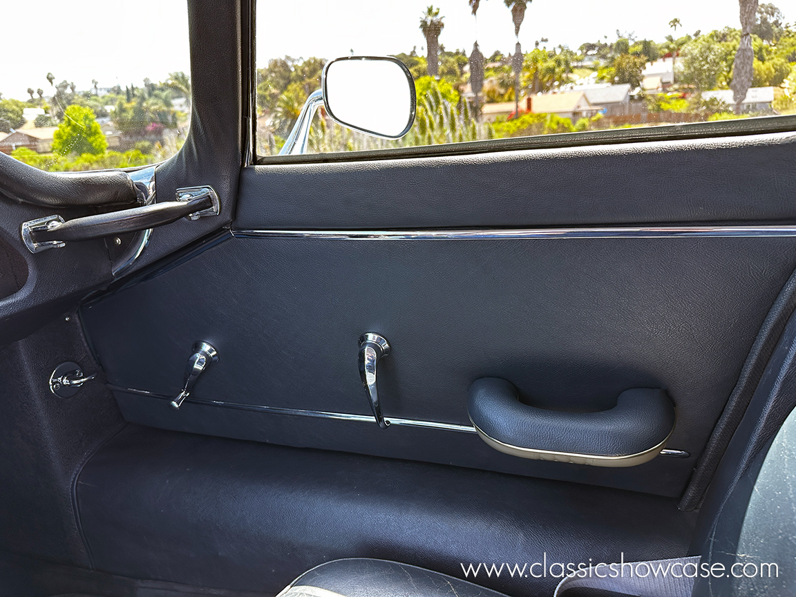 1967 Jaguar-XKE Series 1 4.2 FHC