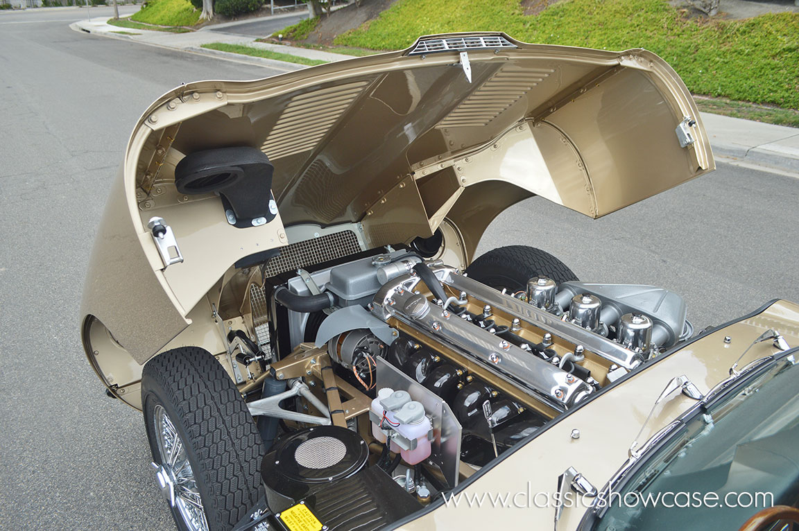 1967 Jaguar-XKE Series 1 4.2 FHC