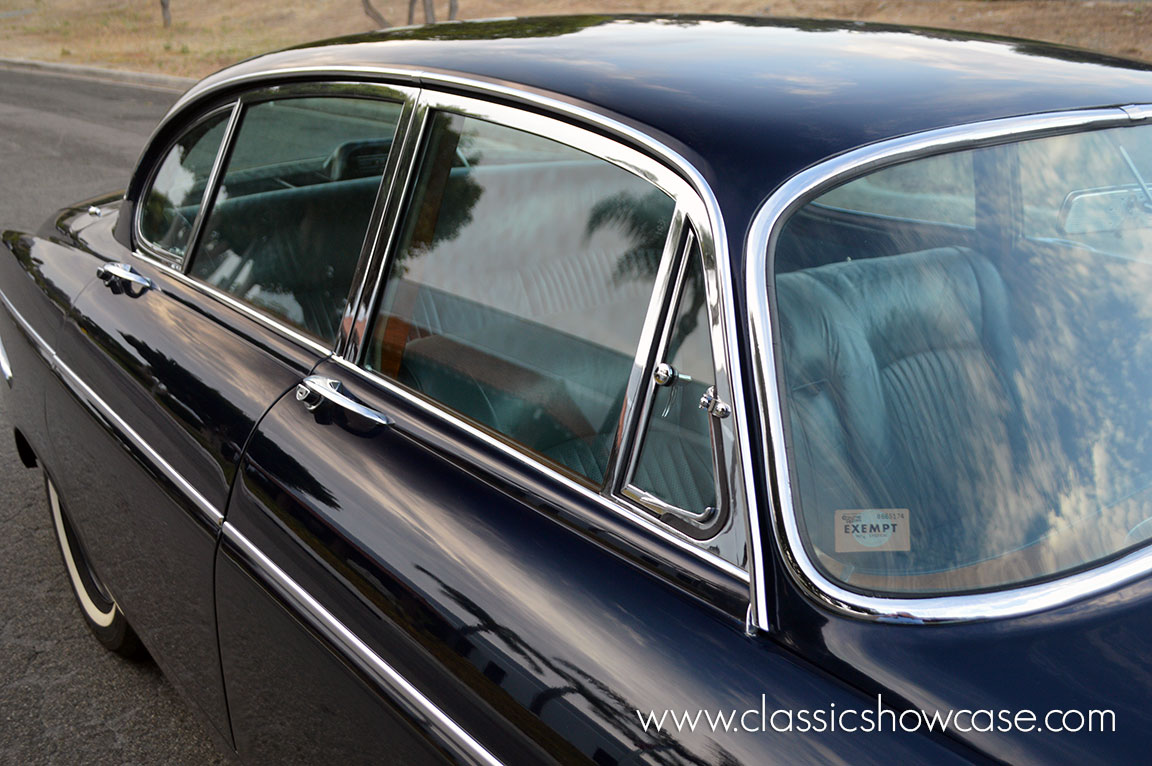 1967 Jaguar 420 G 4.2 Sedan