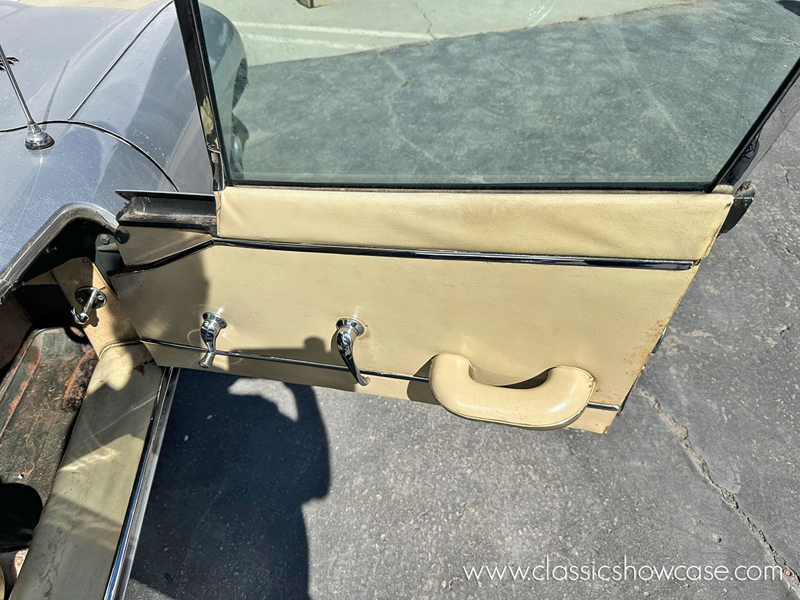 1967 Jaguar-XKE Series 1 4.2 FHC