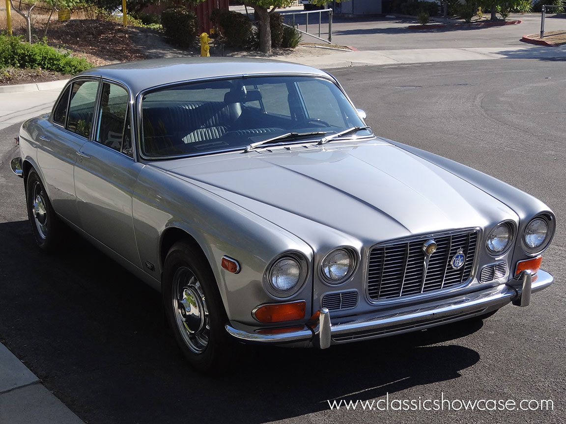 1972 Jaguar XJ6 Series 1 4.2 Sedan