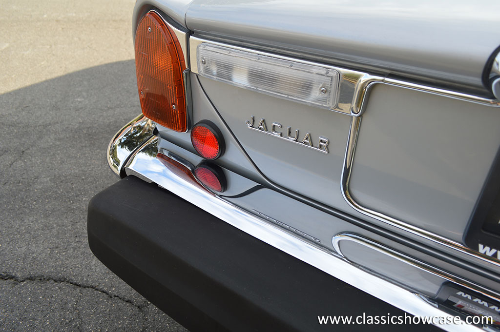 1977 Jaguar XJ6L Series II 4.2 Sedan