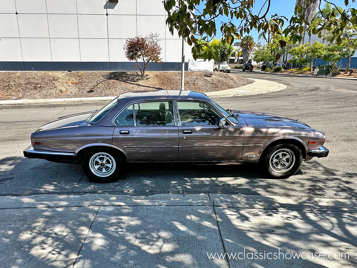 1986 Jaguar XJ6 Series III 4.2 Sedan
