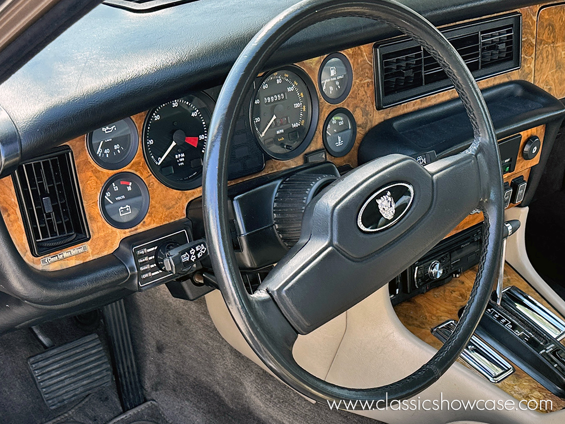 1986 Jaguar XJ6 Series III 4.2 Sedan