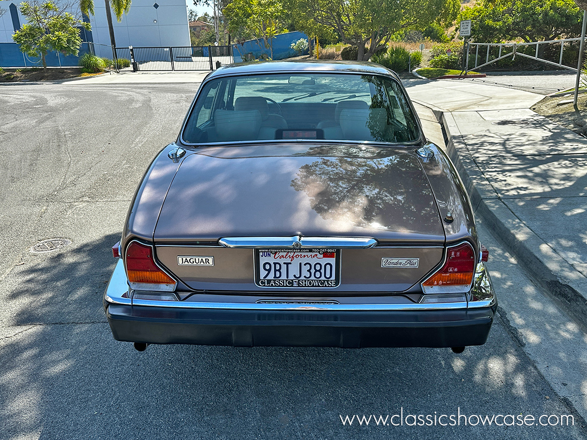 1986 Jaguar XJ6 Series III 4.2 Sedan