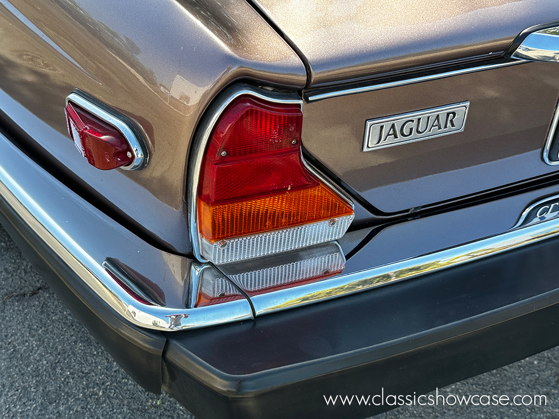 1986 Jaguar XJ6 Series III 4.2 Sedan