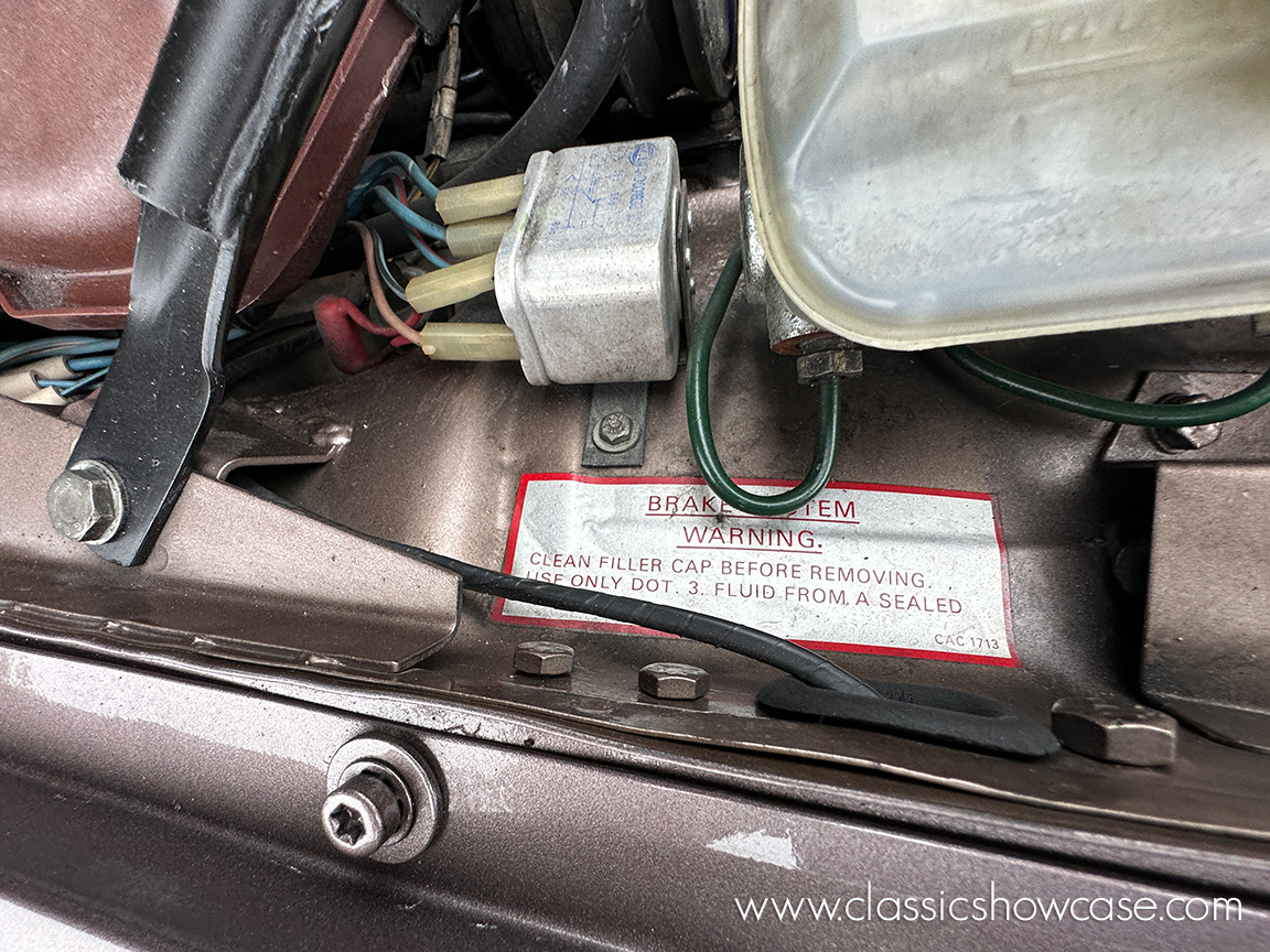 1986 Jaguar XJ6 Vanden Plas Series III 4.2 Sedan
