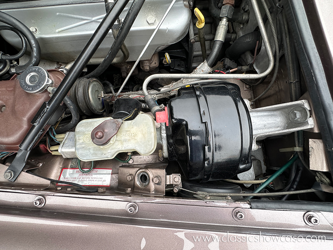 1986 Jaguar XJ6 Vanden Plas Series III 4.2 Sedan