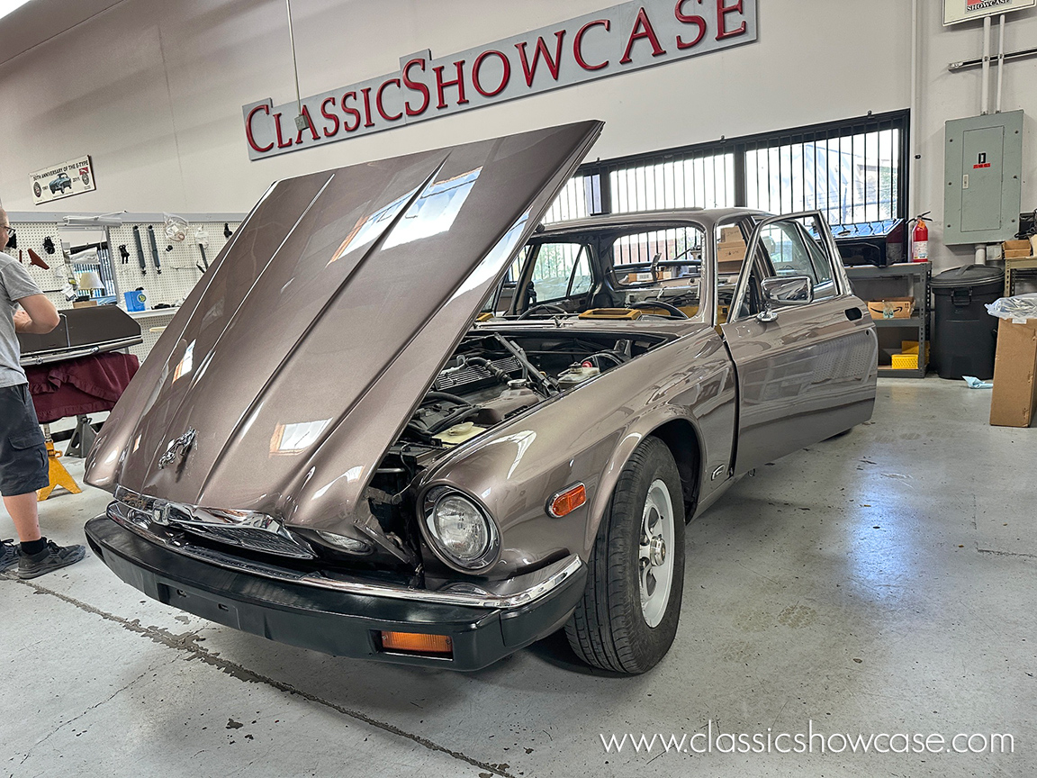 1986 Jaguar XJ6 Vanden Plas Series III 4.2 Sedan