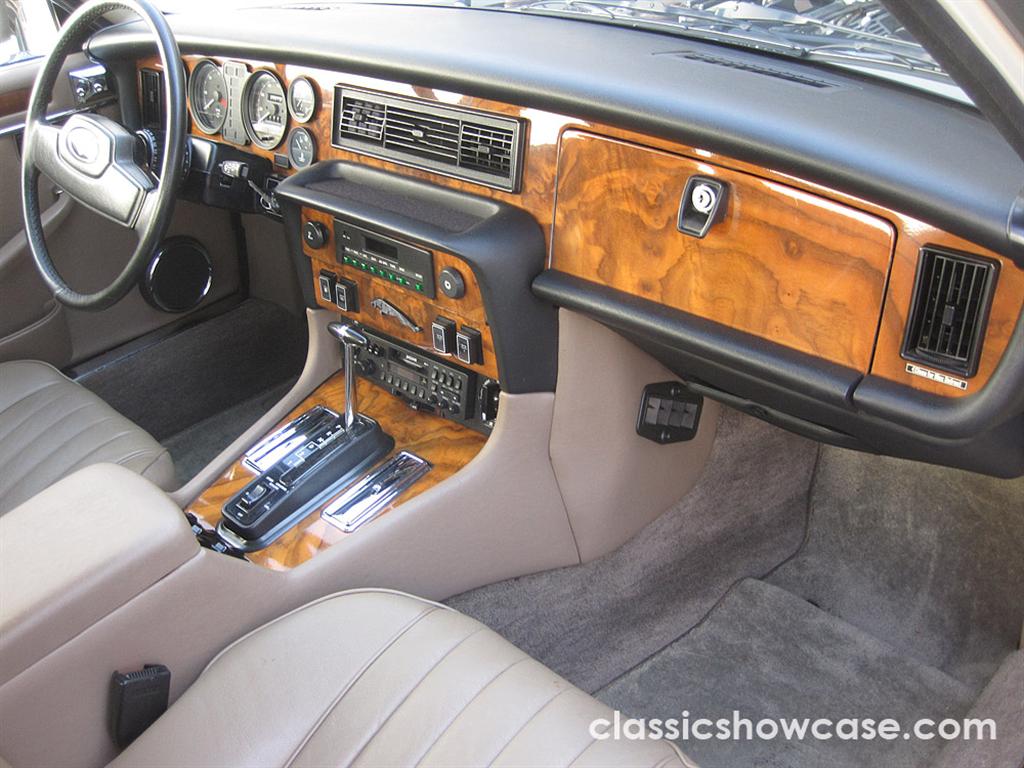 1986 Jaguar XJ6 Sedan