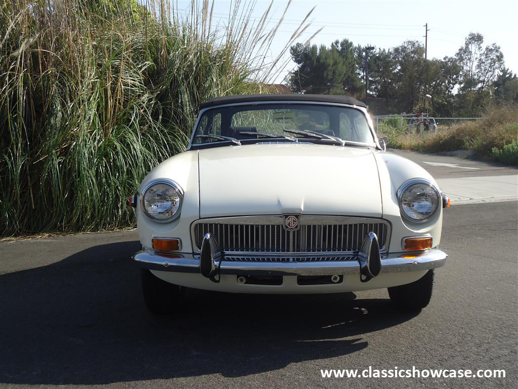 1971 MG B Roadster