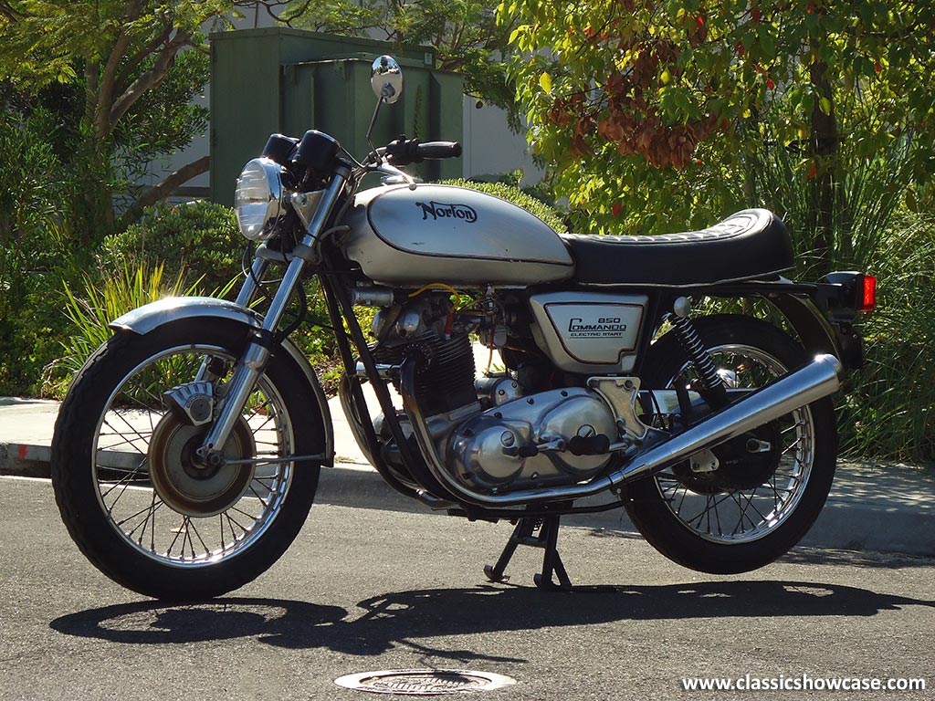 1975 Norton Motorcycles 850 Commando