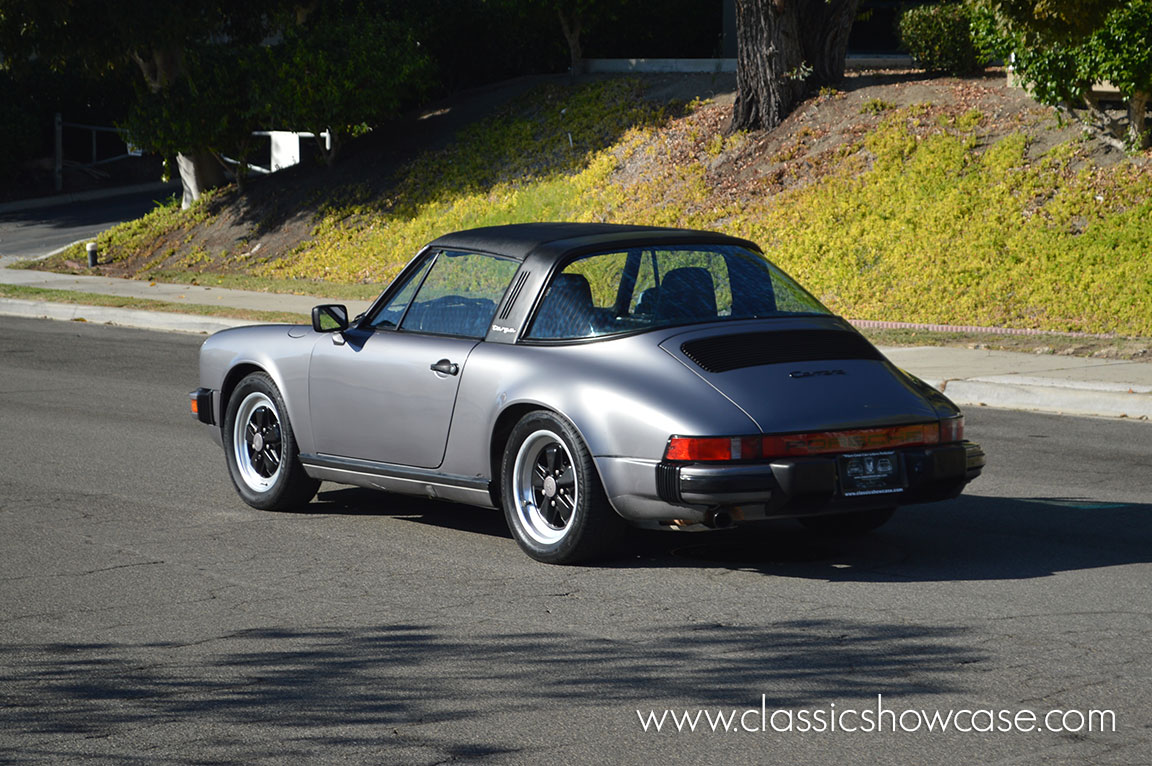 1985 Porsche 911 Carrera Targa