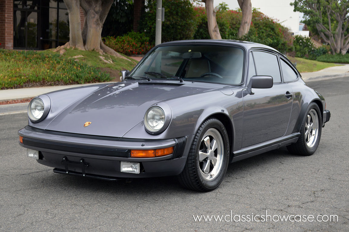 1986 Porsche 911 Carrera Coupe