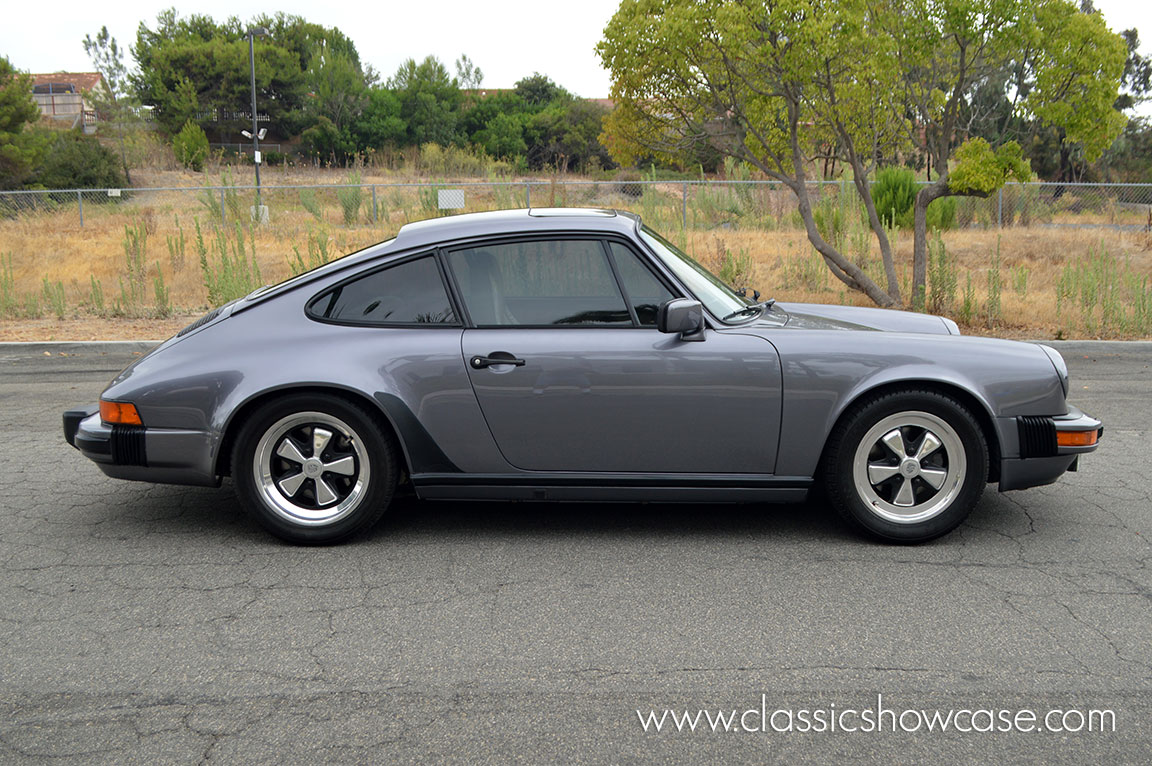 1986 Porsche 911 Carrera Coupe