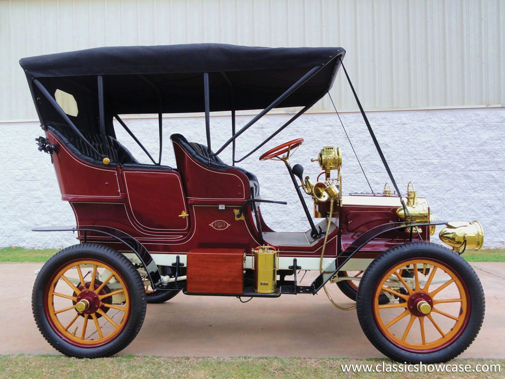 1905 REO Two-Cylinder Five-Passenger Detachable Tonneau