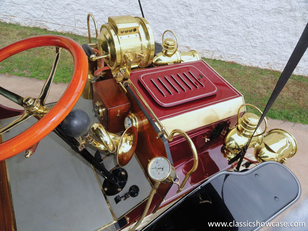 1905 REO Two-Cylinder Five-Passenger Detachable Tonneau