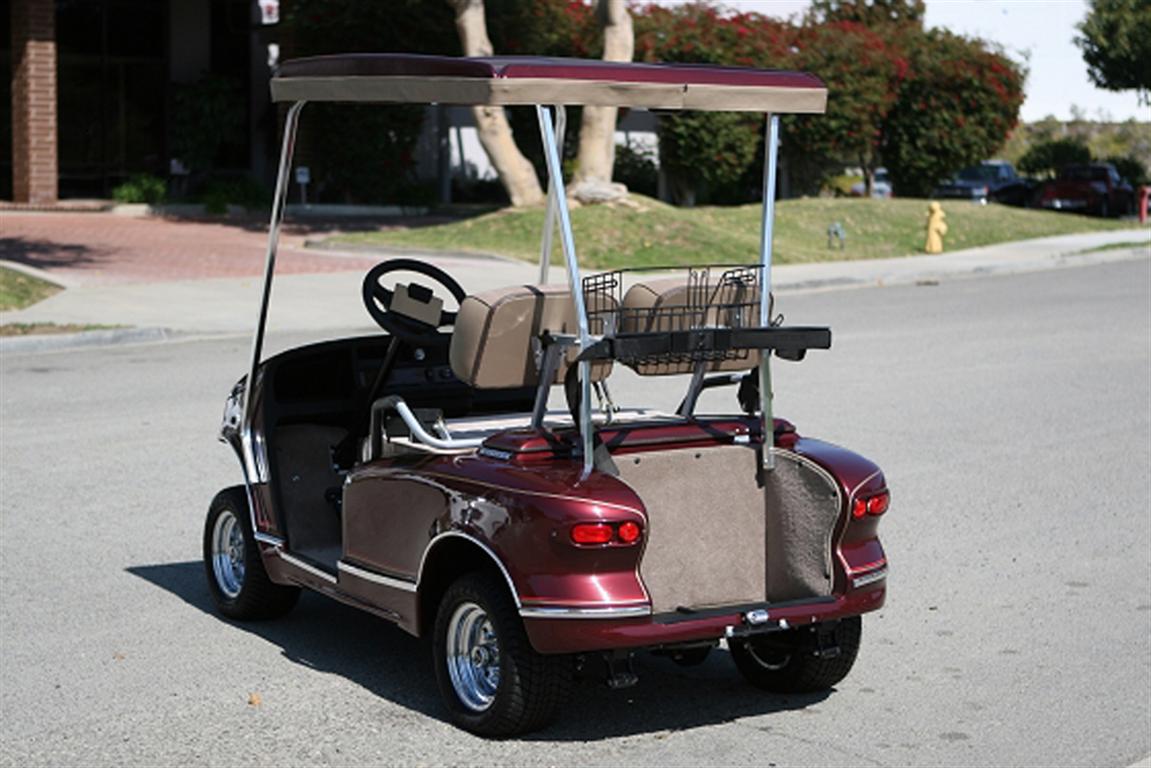 2004 Western 100 LST Golf Cart.